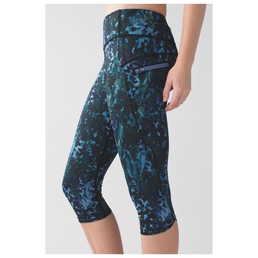 Lululemon Top Speed Crop 4